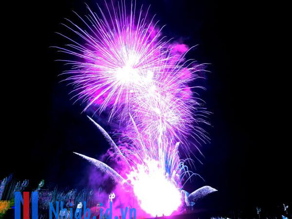 Chụp ảnh pháo hoa ở Phú Quốc bằng điện thoại