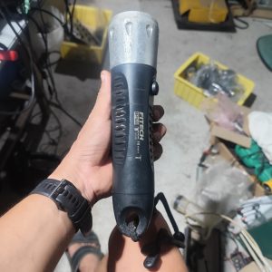 Sửa đèn pin lặn Fitech pin công cụ phổ thông bảo dưỡng máy công cụ